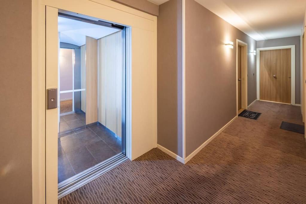 Ferienwohnung L'Excellence-8Min Aeroport-Terrasse-Parking Prive Lingolsheim Exterior foto